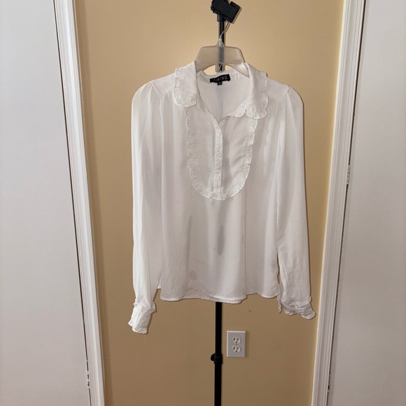 Timing White Ruffle Blouse - Picture 2 of 6